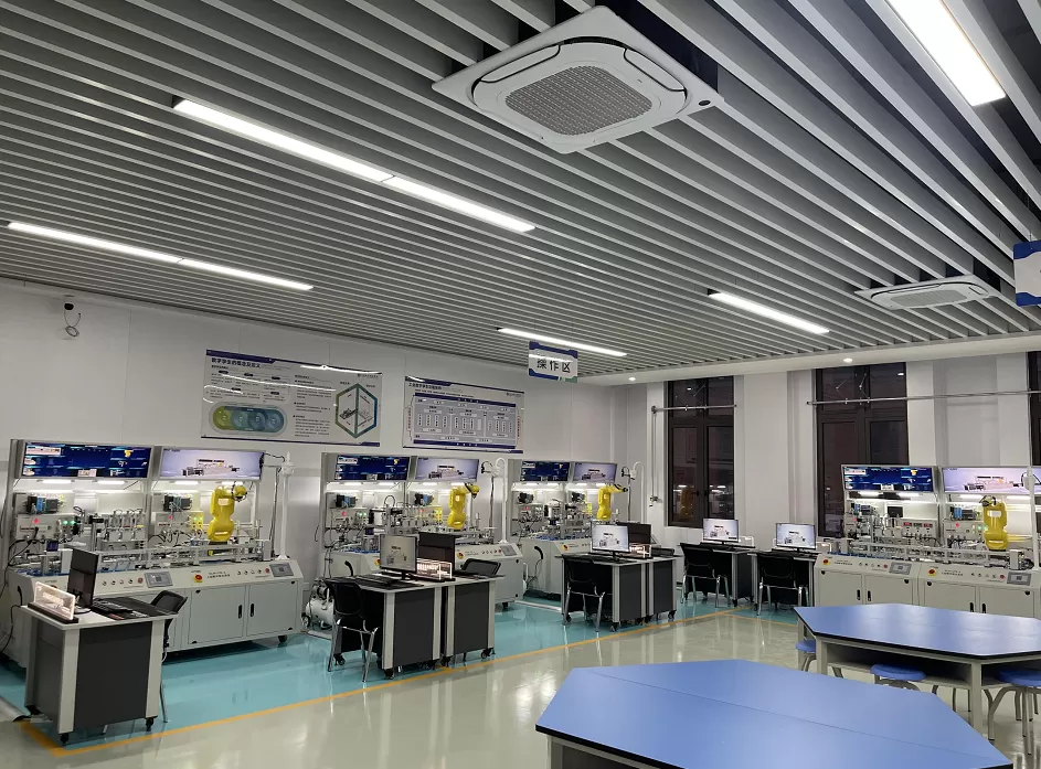 Industrial Digital Twin Lab for Taizhou Technician College